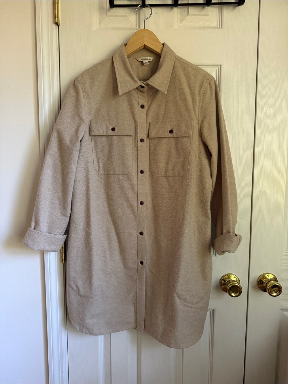 L.L.Bean Women’s Chamois Shirt Tunic Beige Tan Fall Overshirt Medium